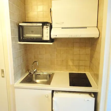 Aixilia - Au Coeur De La Ville, Pour 2 Personnes ! Mae-7494 *