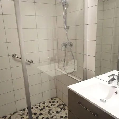 Apartment Aixilia - Au Coeur De La Ville, Pour 2 Personnes ! Mae-7494 Aix-les-Bains