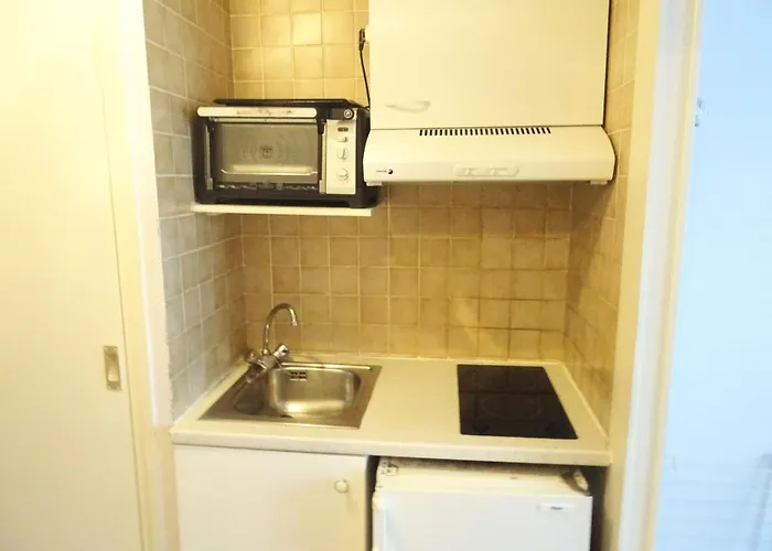 Aixilia - Au Coeur De La Ville, Pour 2 Personnes ! Mae-7494 *